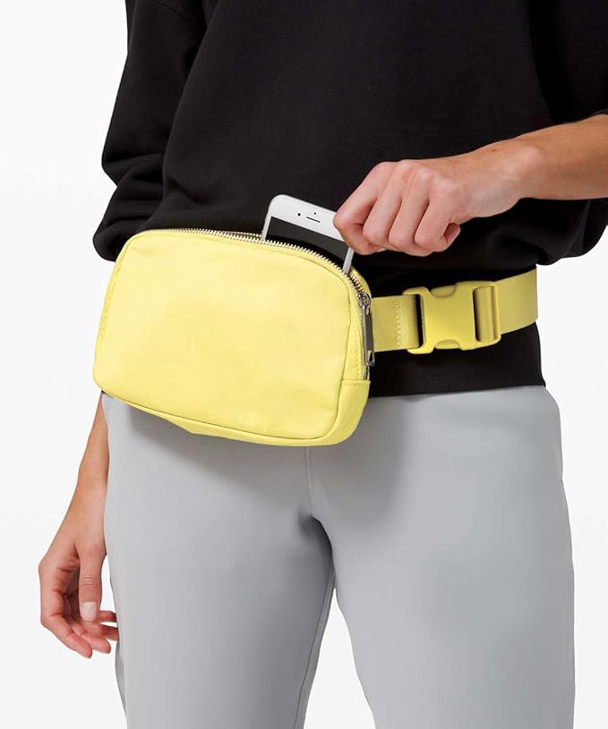 YOSHUYUKI Fanny Pack Cross Body Small Crossbody Bags for Women Men Trendy Nylon Waterproof Mini Purse Travel Running Belt Bag Lulu Dupes Bum Hip Chest Waist Pack Side Bag Must Have Fuchsia