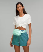 YOSHUYUKI Fanny Pack Crossbody Bag Trendy Waterproof Small Cross Body Purse for Women Men Fashion Waist Packs Mini Belt Pouch Chest Bum Hip Bag Lulu Dupes for Travel Vacation Running Matcha Cream