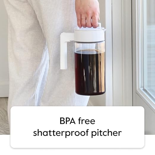 Takeya Deluxe Cold Brew Coffee Maker - BPA-Free Tritan Pitcher with Airtight Leakproof Lid, Silicone Grip Handle, Fine-Mesh Filter - Shatter-Proof, Dishwasher Safe, Made in USA - 1 Quart/White