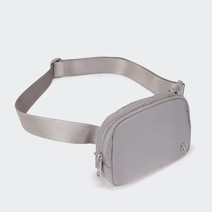 Pander Belt Bag for Women, Fashion Waist Packs, Crossbody Bags with Adjustable Strap (Light Grey).