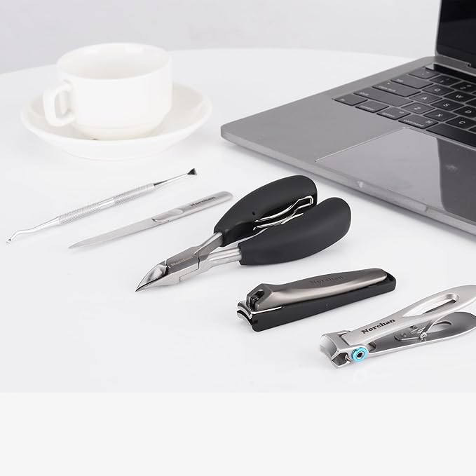 Large Nail Clippers Set, 5-Piece Sharp Toenail and Fingernail Clippers with Nail File, Ideal for Men and Women (Premium, Big Size, Heavy-Duty Design)