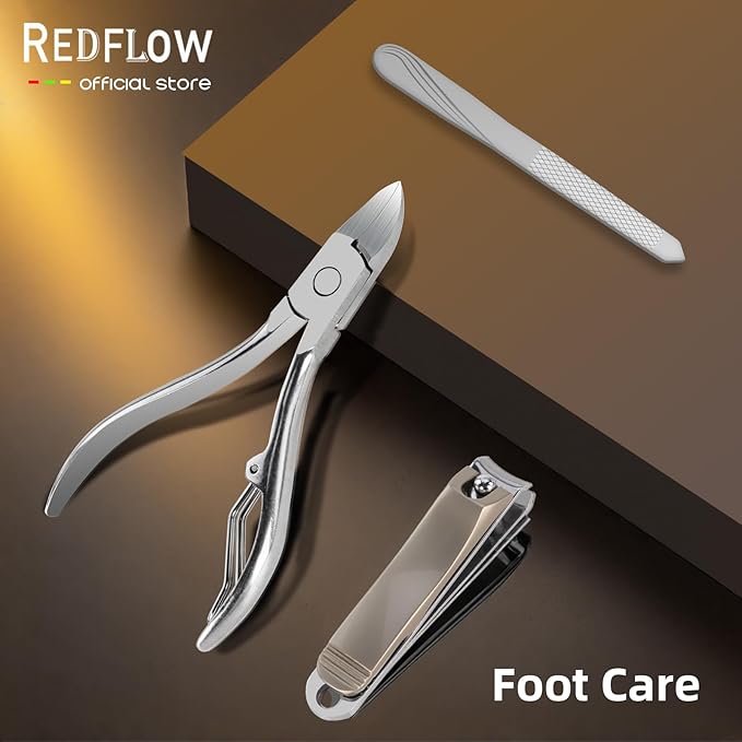 Manicure Set 11 in 1 Stainless Steel Nail Clippers for Men，Manicure Kit for Women，Nail Grooming Kit，Nail Clipper Set，Personal Care Tools（Champagne Colour）