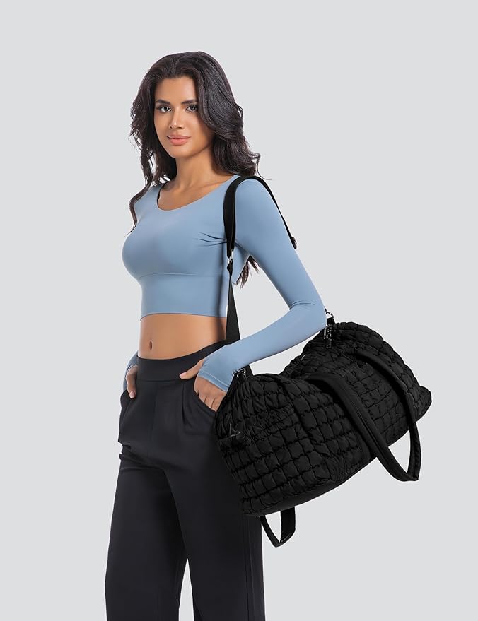 Quilted Travel Duffle Bag for Women Medium Weekender Bag Puffer Overnight Bag Large Soft Puffy Duffel Bag Carry-On Gym Bag Lightweight Personal Item Travel Bag for Trips Business Sport Airplane