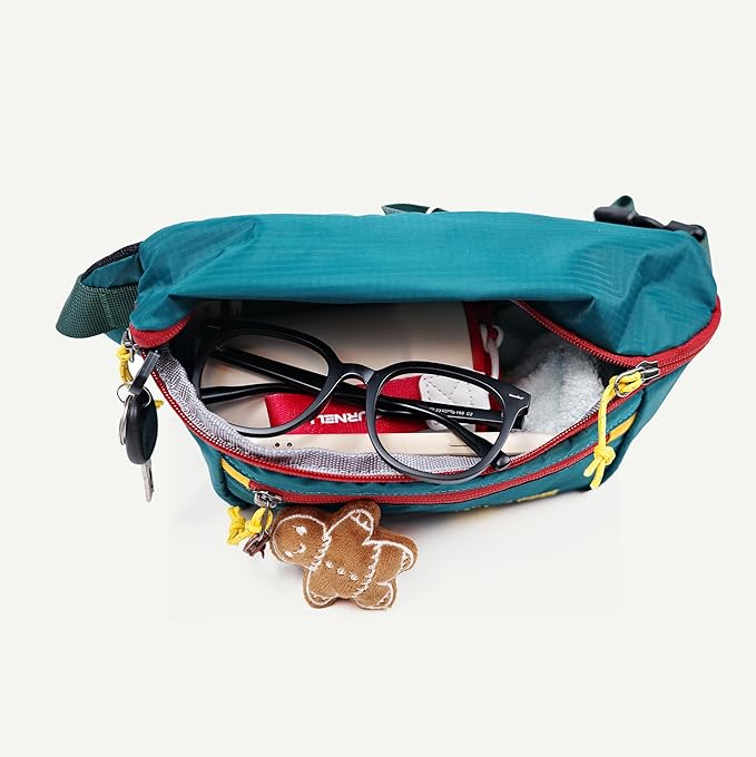 Ultralight Travel Waist Pack 2.5L, Large Water Resistant Fanny Pack for Men & Women (Christmas Edition)