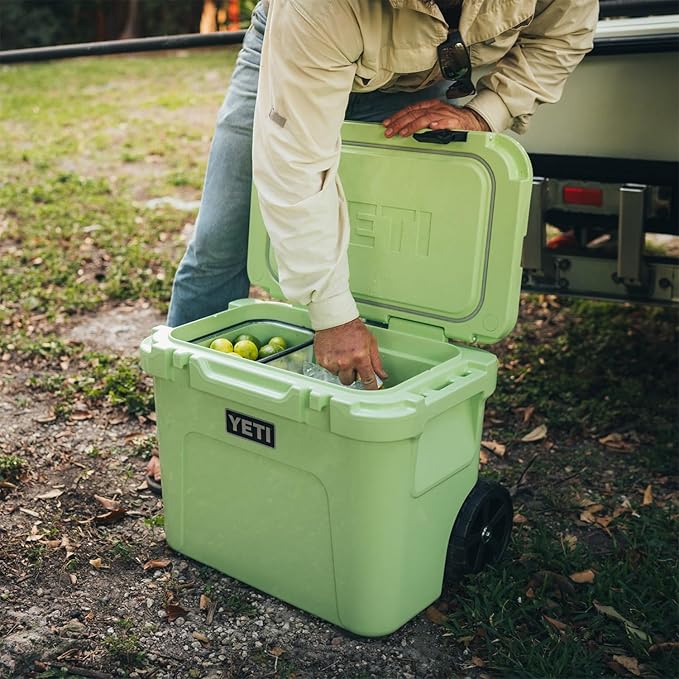 YETI Roadie 32 Wheeled Cooler