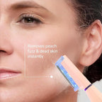 Michael Todd Beauty Sonicsmooth Pro+ Dermaplane Razor for Women Face + Eyebrow Trimmer Dermaplaning System w/LED Light Peach Fuzz Remover -16 Dermaplaning Blades & 2 Microsmooth Exfoliation Tips