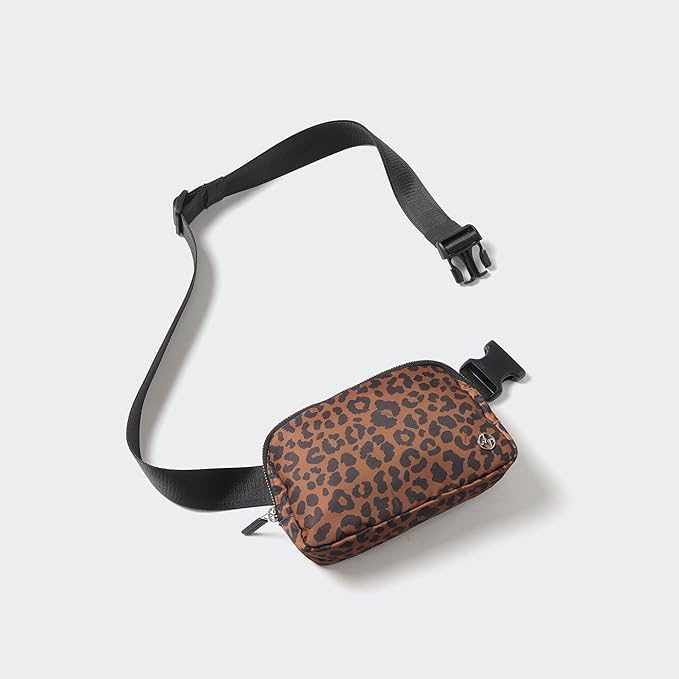 Pander Everywhere Belt Bag for Women, Fashion Waist Packs, Crossbody Bags with Adjustable Strap (Midnight Leopard)