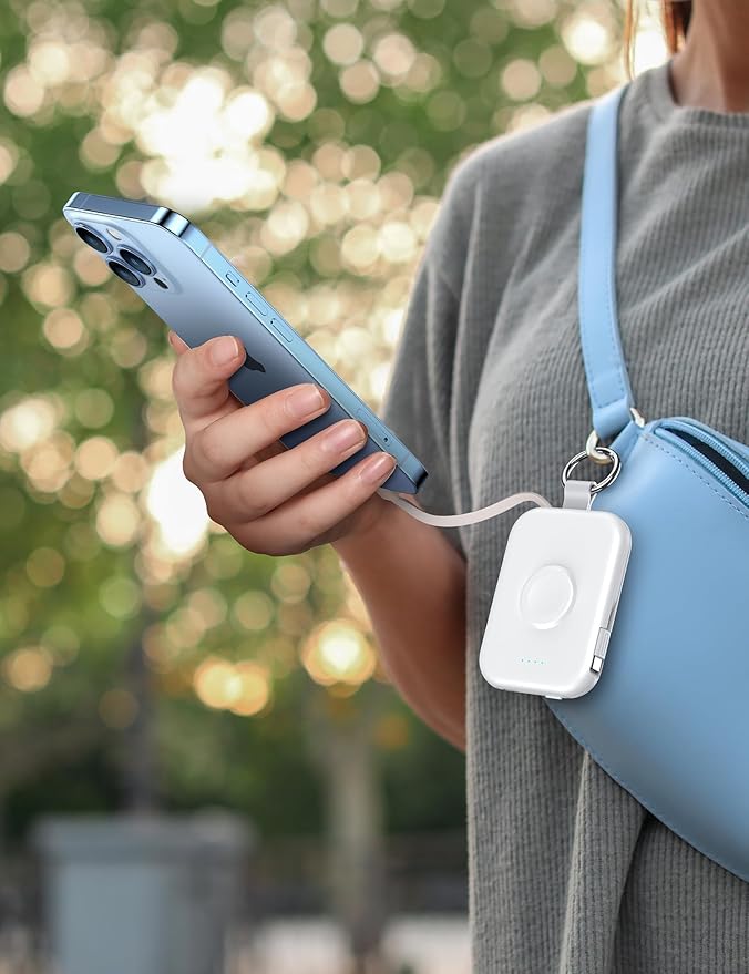 RORRY CharmGo Portable Charger, 5000mAh Portable Charger Power Bank with Built-in Cables, Travel Keychain Battery Pack for Apple Watch and iPhone Air/17/16/15/14/13/12, White