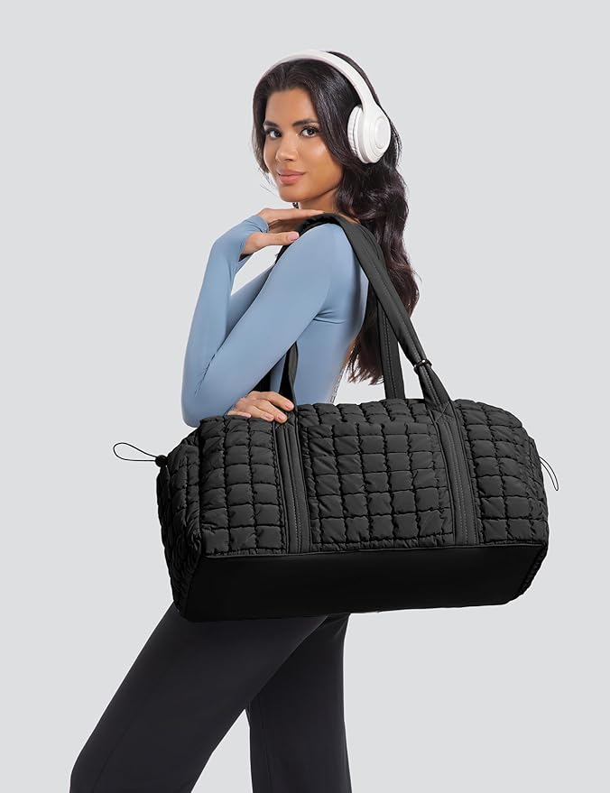 Quilted Travel Duffle Bag for Women Medium Weekender Bag Puffer Overnight Bag Large Soft Puffy Duffel Bag Carry-On Gym Bag Lightweight Personal Item Travel Bag for Trips Business Sport Airplane