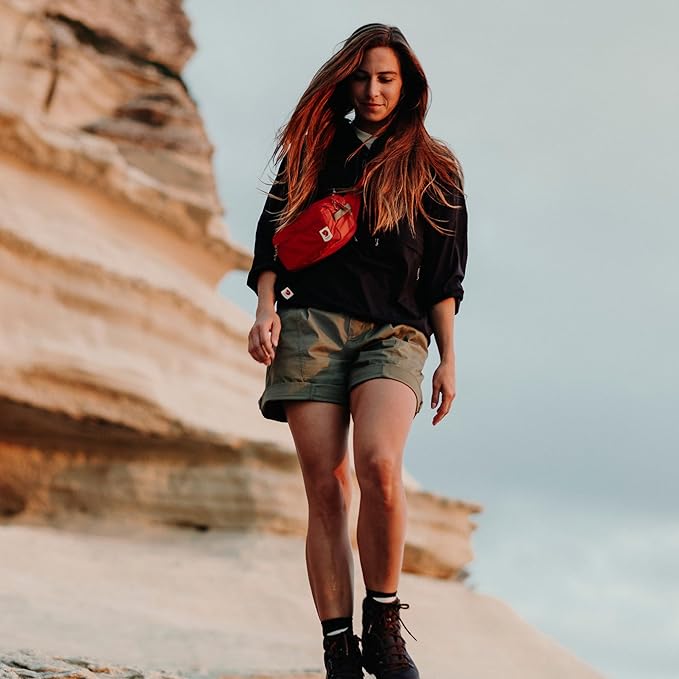 Fjällräven High Coast Hip Pack – Lightweight Waist Pack, Crossbody Sling Bag for Travel, Hiking & Everyday Use