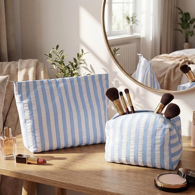 Huhumy 2 Pcs Makeup Bag Set Cute Cosmetic Pouch for Women Seersucker Travel Toiletry Bag Preppy Small Makeup Purse Pouch Aesthetic Skincare Brushes Storage Organizer for Valentine Women(Blue Wide)