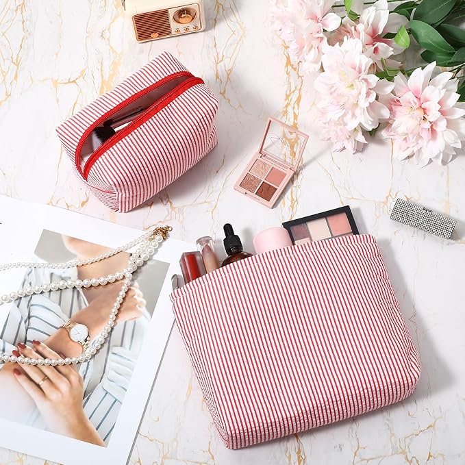 Huhumy 2 Pcs Makeup Bag Set Cute Cosmetic Pouch for Women Seersucker Travel Toiletry Bag Preppy Small Makeup Purse Pouch Aesthetic Skincare Brushes Storage Organizer for Valentine Women(Red)