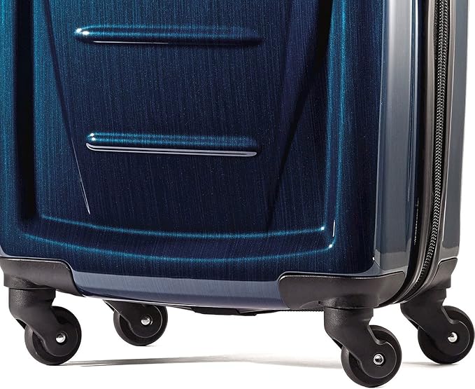 Samsonite Winfield 2 Hardside Expandable Luggage with Spinner Wheels