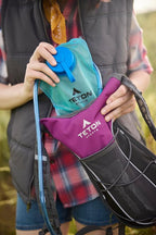 Teton Oasis/Trailrunner Hydration Backpack – Lightweight Water Pack with 2L/3L Bladder for Hiking, Running, Cycling, Biking 18L/22L Sizes – Sewn-in Rain Cover – Fits Men and Women