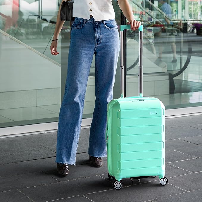 Traveler's Choice Pagosa Hardshell Expandable Luggage with Spinner Wheels, Mint, 2-Piece Set (22/26)