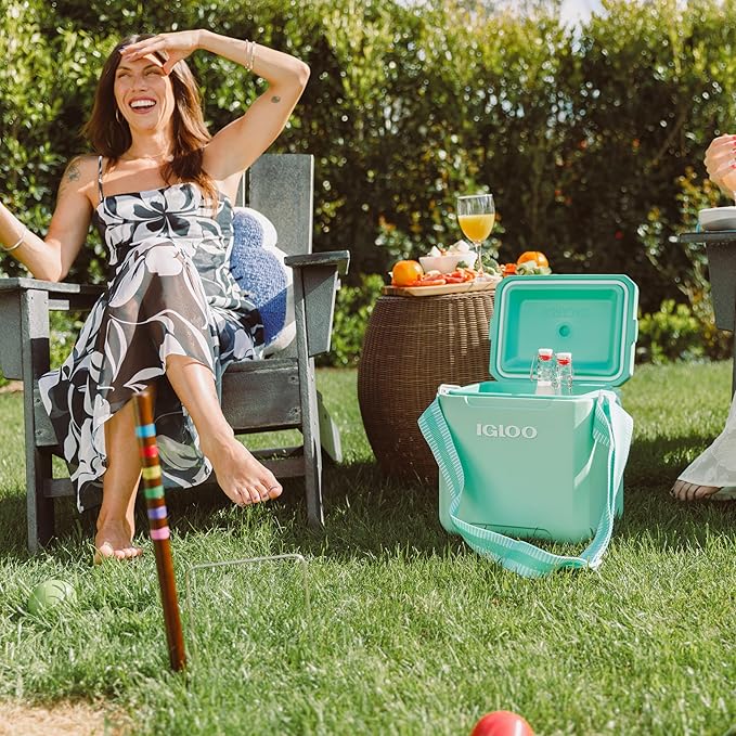Igloo Tag Along Too Coolers | Insulated Hard Shell Picnic Style Cooler | Rolling Ice Chest