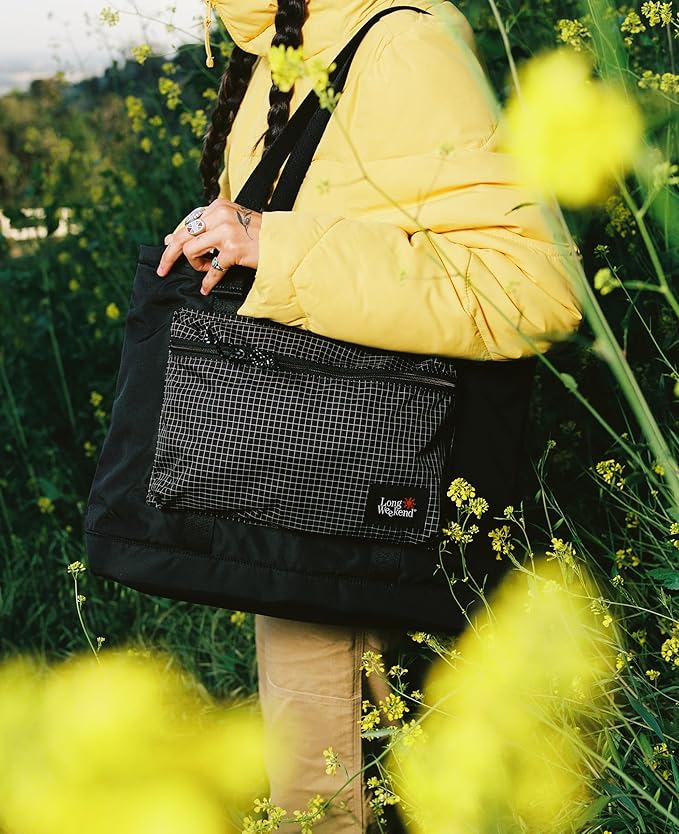 Long Weekend Beacon Tote – 18L Travel Tote for Cameras, Beach Days & Office Commutes, Fits up to 16" Laptop